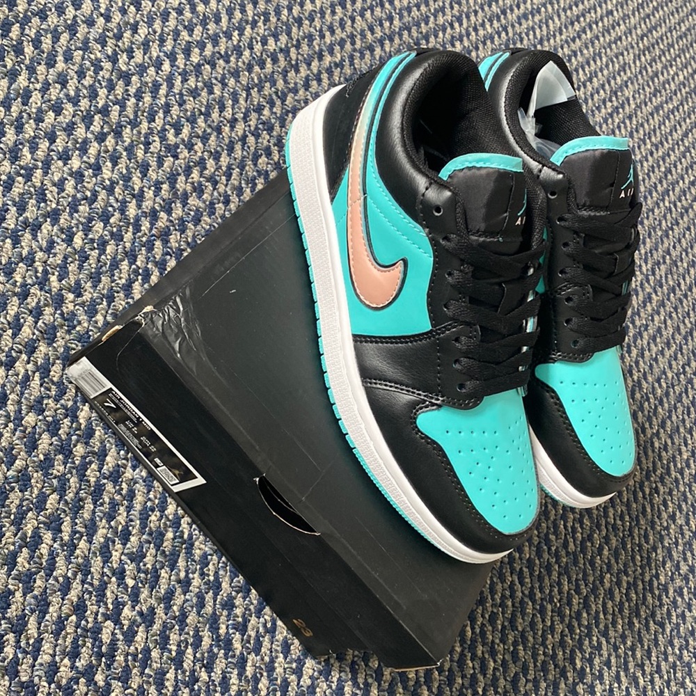 Tropical 1s